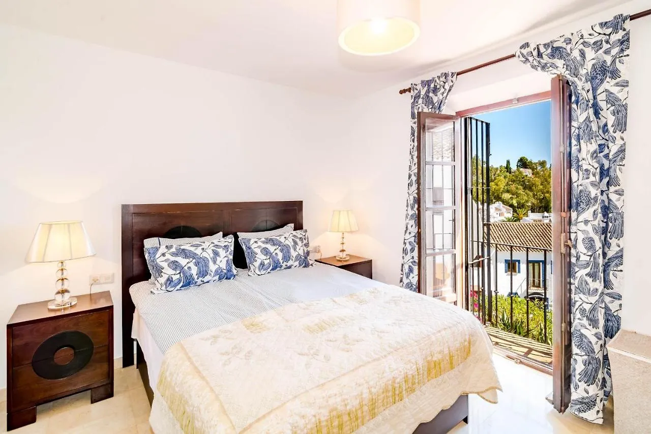 En- Cozy Andalusian Style Townhouse In Marbellaヴィラ 0*, マルベーリャ