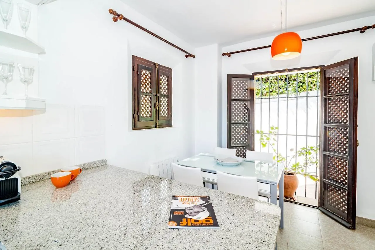 En- Cozy Andalusian Style Townhouse In Marbella Villa Spain